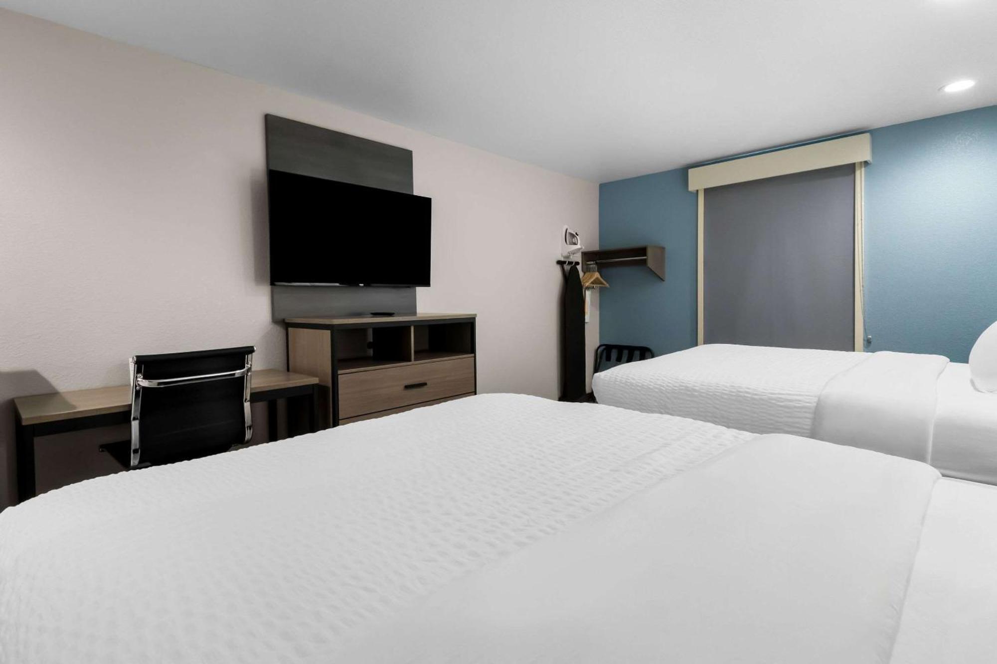 Отель Clarion Pointe Форт-Уэрт Экстерьер фото