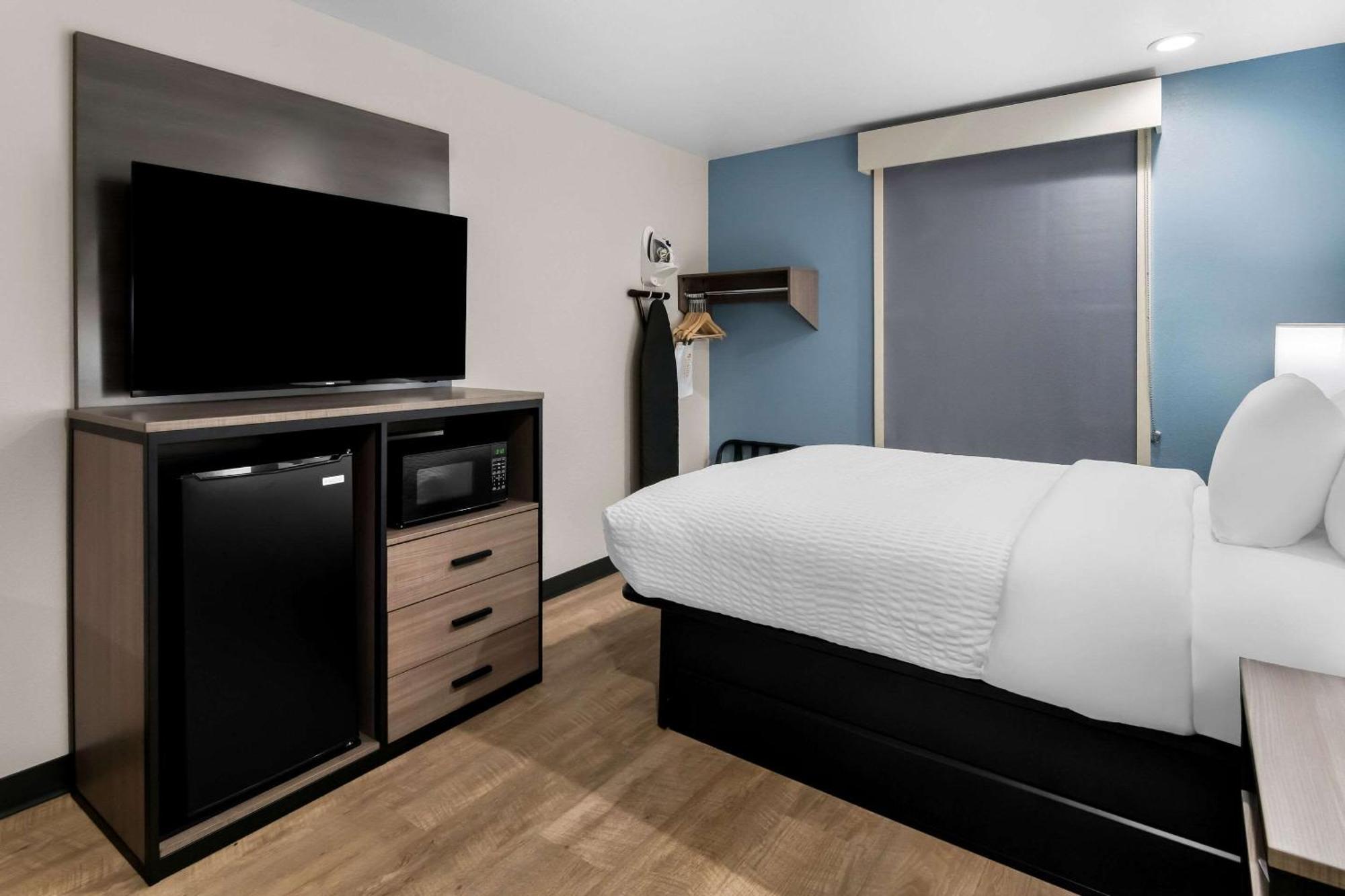 Отель Clarion Pointe Форт-Уэрт Экстерьер фото