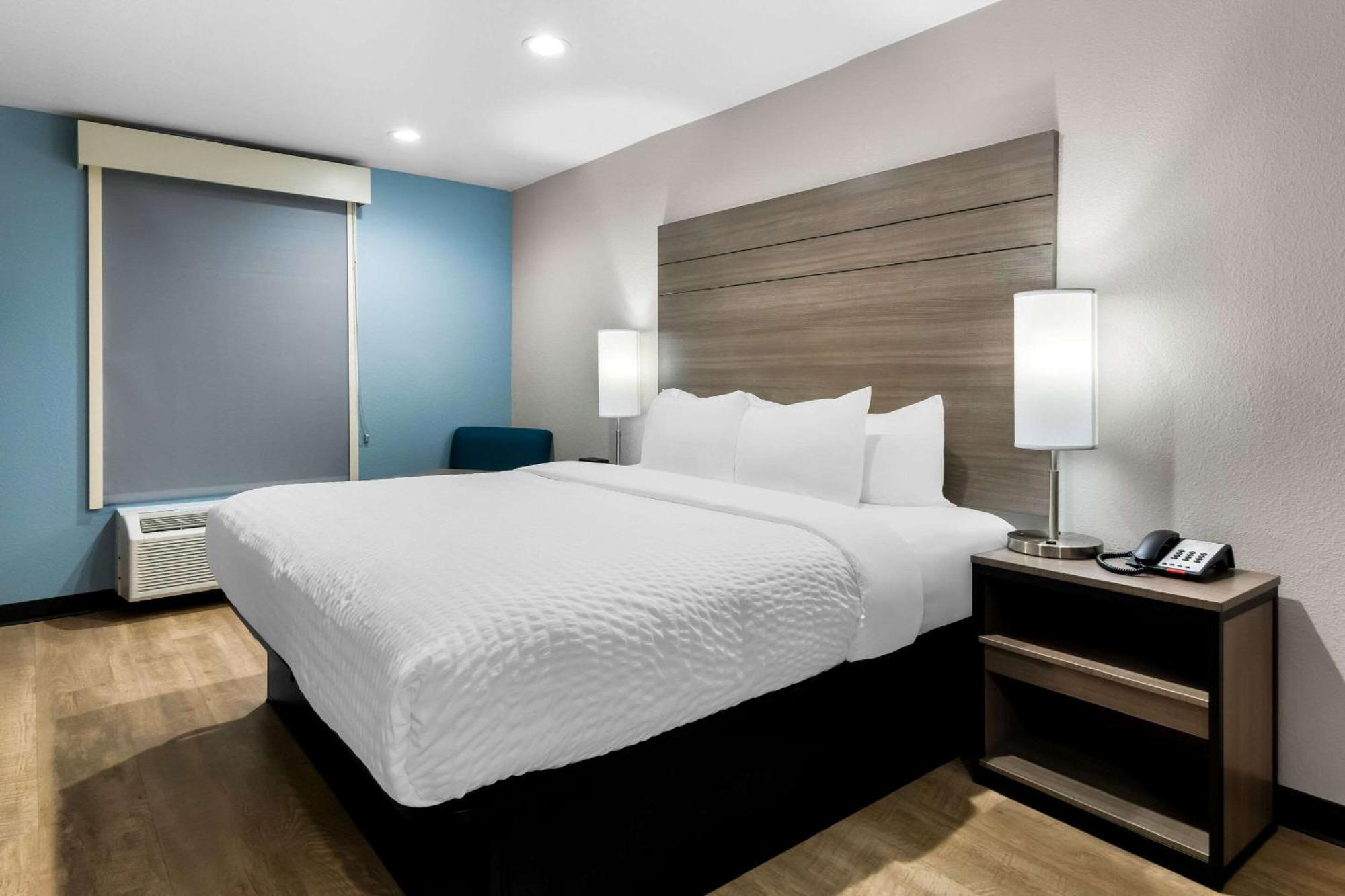Отель Clarion Pointe Форт-Уэрт Экстерьер фото